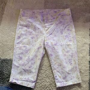 OLD NAVY floral capris shorts.  Size 16